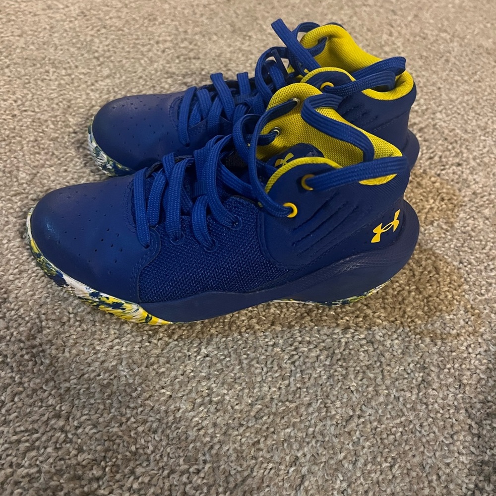 Under Armour Kids Sneakers in Blue and Yellow